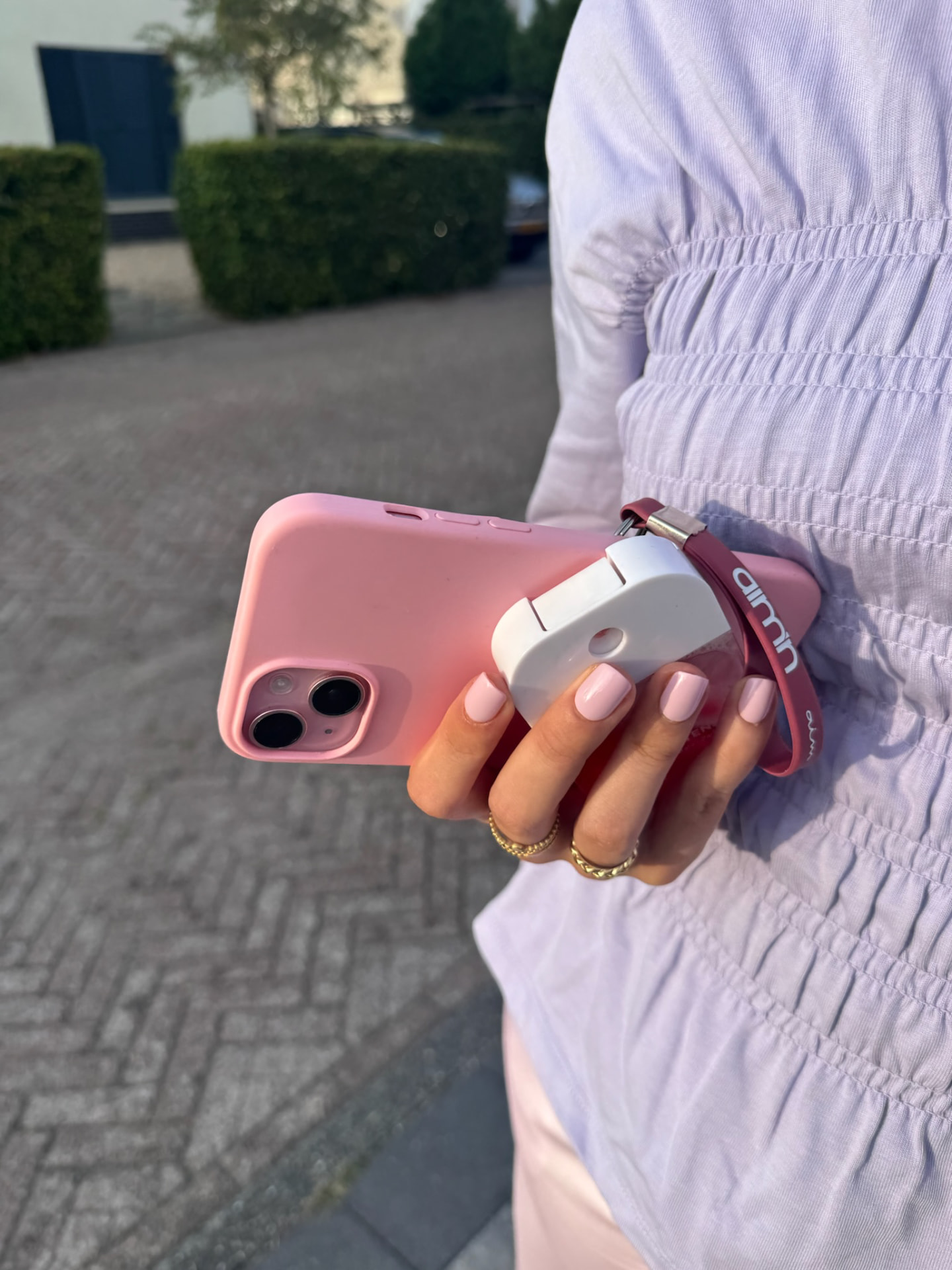 Zachtroze korte nagels